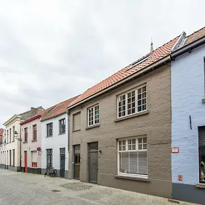  Holiday home Huyze Aida Belgium